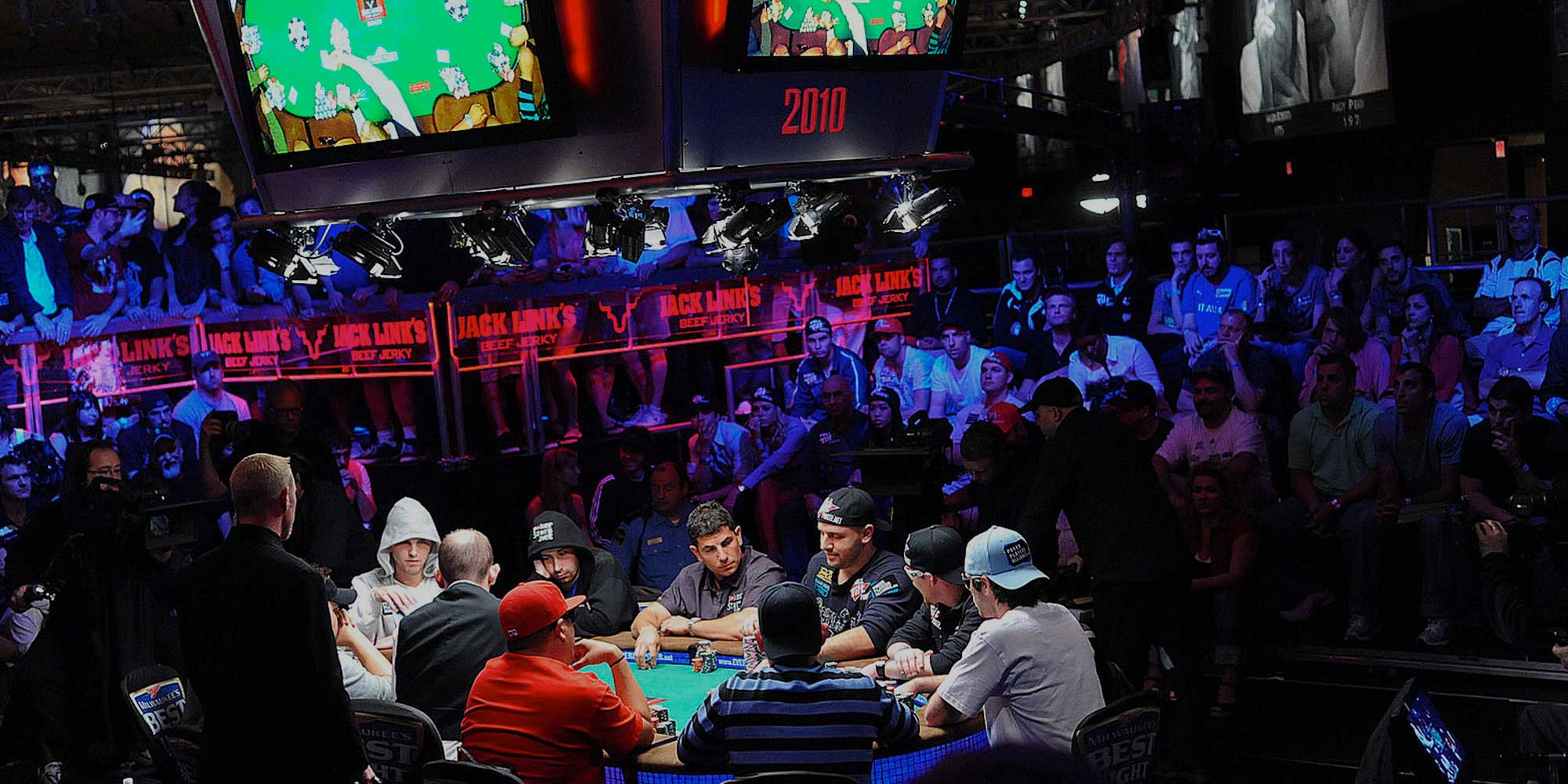 Poker Tournaments – Different Types, Buy-Ins, Stacks & FAQ